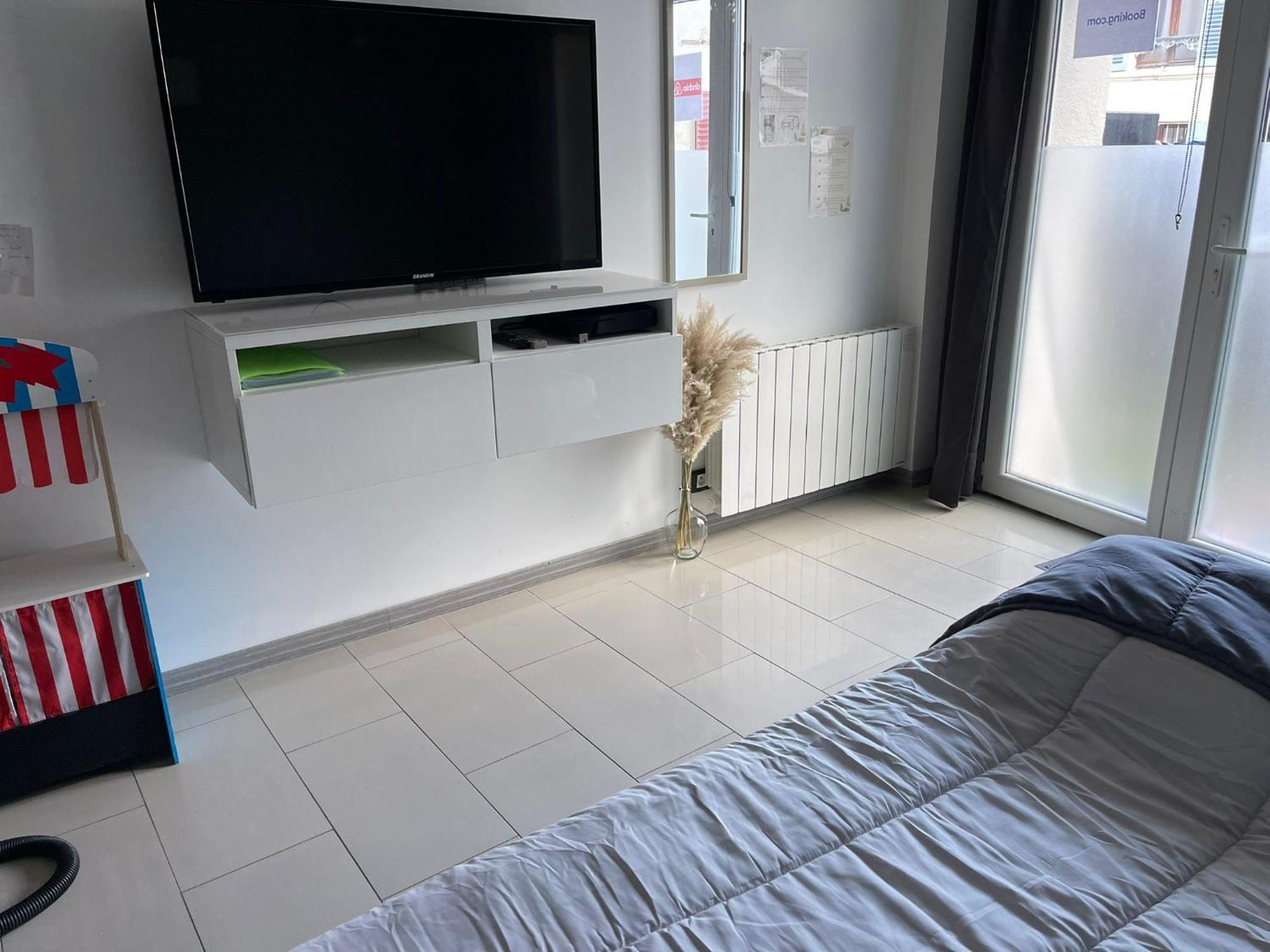Appartement Villiers Sur Morin Proche De Disneyland Villiers-sur-Morin Exterior foto