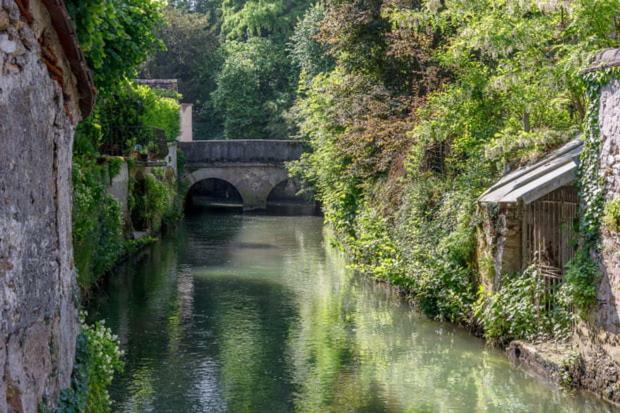 Appartement Villiers Sur Morin Proche De Disneyland Villiers-sur-Morin Exterior foto