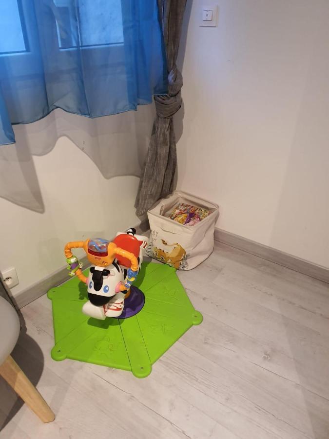 Appartement Villiers Sur Morin Proche De Disneyland Villiers-sur-Morin Exterior foto